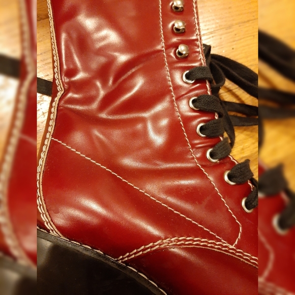 Chloe Platform Boots - Picture 9 of 11